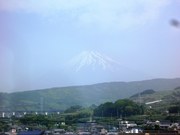 070527_新幹線の車窓から富士山.jpg