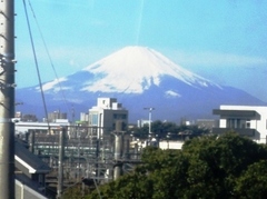 20110102_藤沢駅付近から富士山拡大（ロマンスカー車窓）.jpg