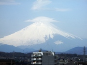 20110306_席を振り向くと富士山.jpg