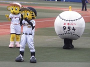 トラッキー&ラッキーとえきべえ.jpg