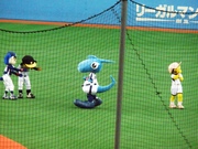 ドアラとシャオロンが大阪に.jpg