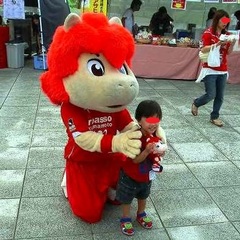 ロアッソくんとお子様.jpg